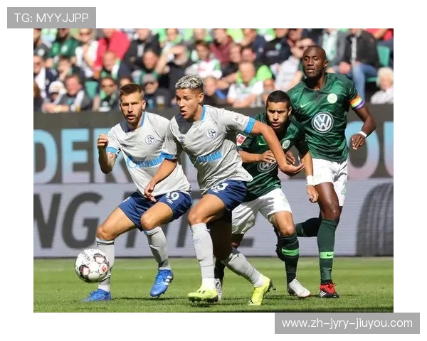 足球比赛中的高压防守与反击效率